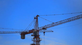 湖南塔吊倒塌事故致2死，5名公職人員被停職調(diào)查，敲響安全生產(chǎn)警鐘